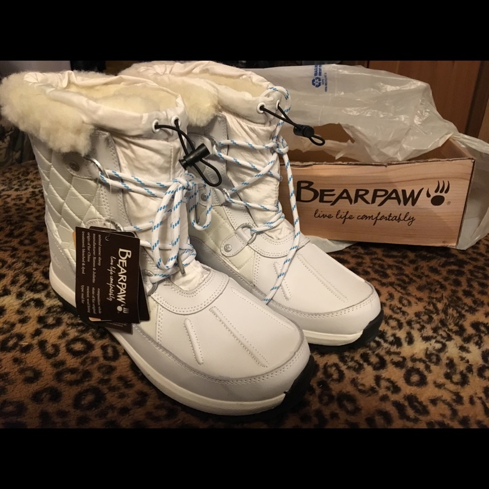 Bearpaw Boots Brand New